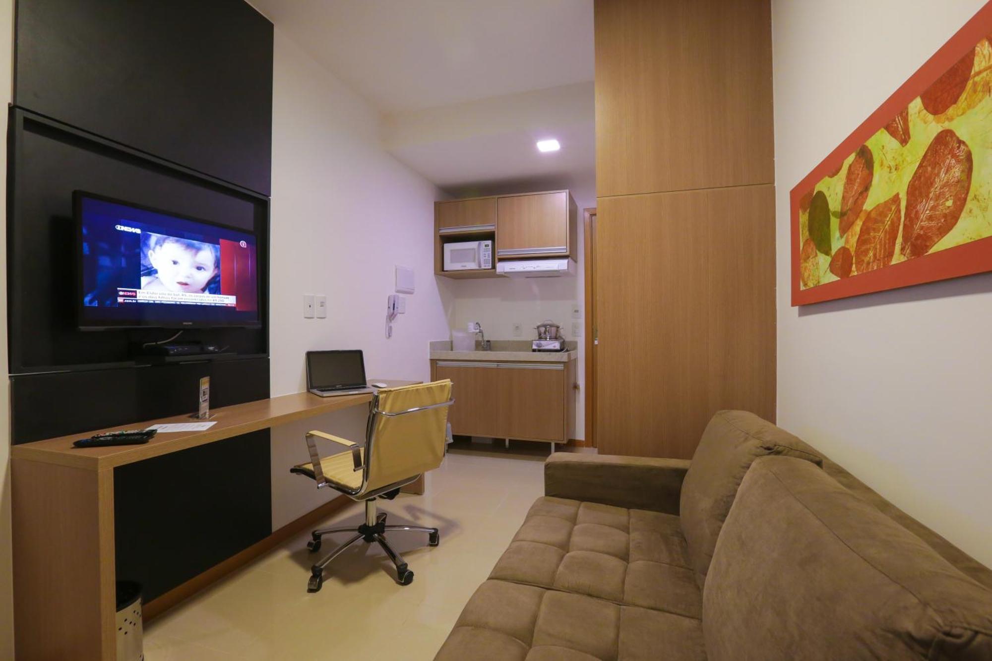Vista Park Hplus Long Aparthotel 3*