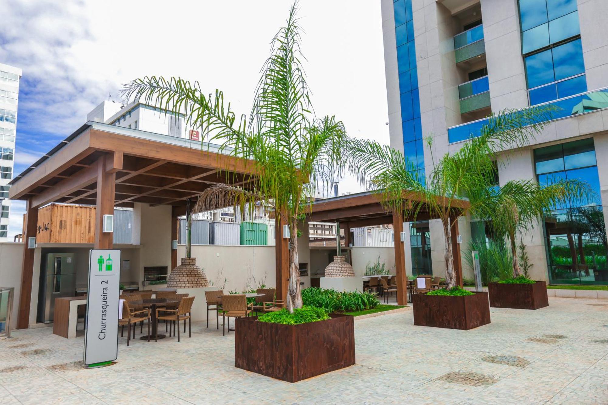 Vista Park Hplus Long Aparthotel 3*
